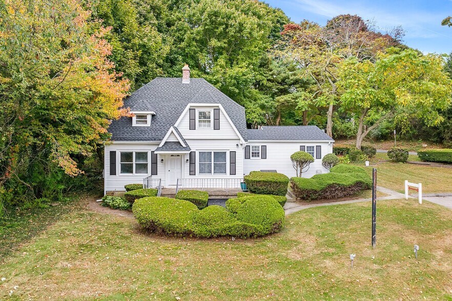 143 Boston Post Rd, Waterford, CT à vendre - Photo de l’immeuble – Image 3 sur 18
