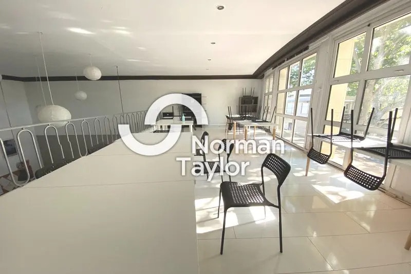 Bureau dans Montpellier à louer - Photo de l’immeuble – Image 3 sur 7