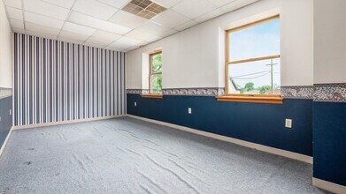 927 Wheeling Ave, Cambridge, OH à louer Photo intérieure– Image 1 sur 3