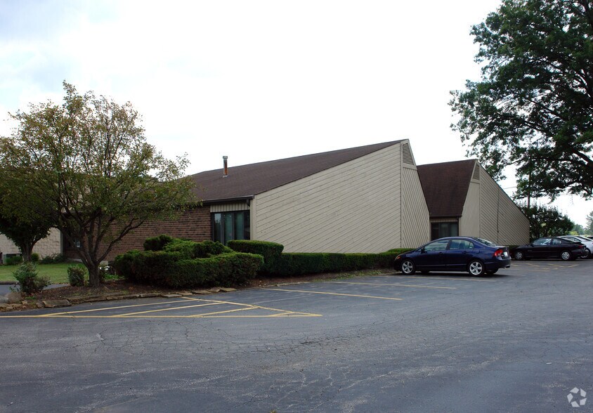 4087 Youngstown Rd SE, Warren, OH à louer - Photo de l’immeuble – Image 2 sur 2