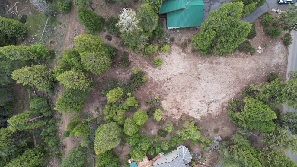 41919 Granite Ridge Road, Shaver Lake, CA à vendre - Photo de l’immeuble – Image 2 sur 12
