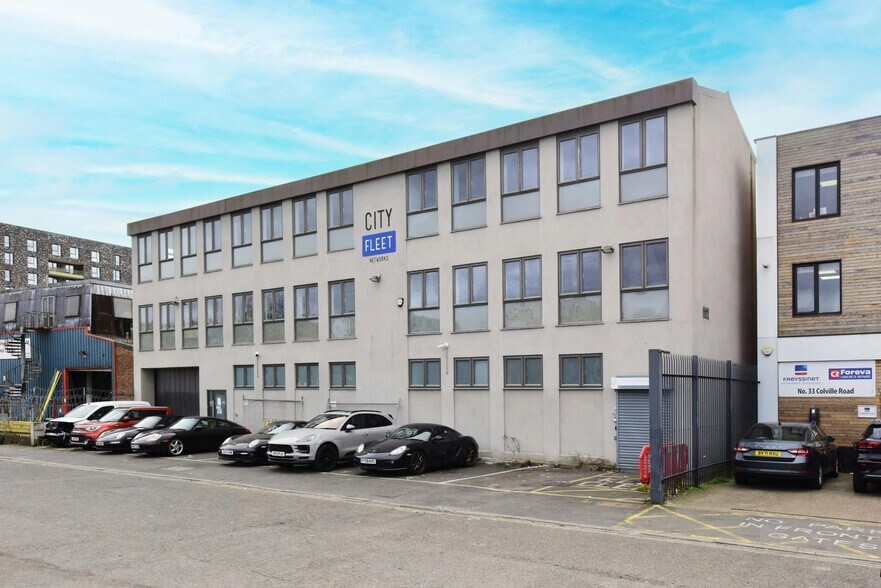31 Colville Rd, Londres à vendre - Photo de l’immeuble – Image 3 sur 10