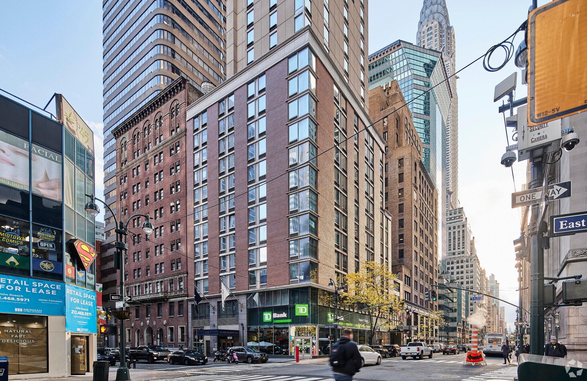 128 E 45th St, New York, NY à louer Photo principale– Image 1 sur 9