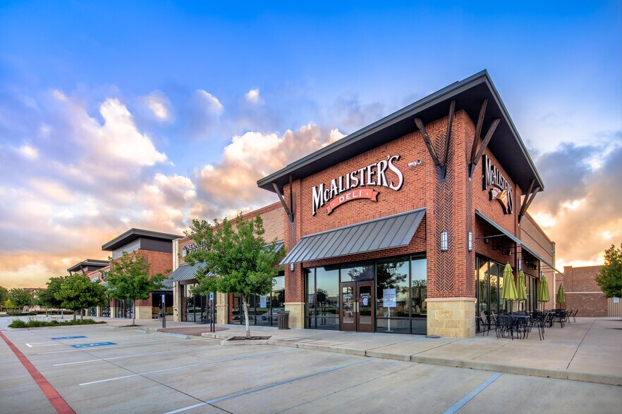 13517 University Blvd, Sugar Land, TX à louer - Photo de l’immeuble – Image 2 sur 7