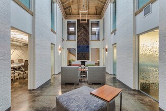 Plus de détails pour 11117 Shady Trl, Dallas, TX - Bureau à vendre