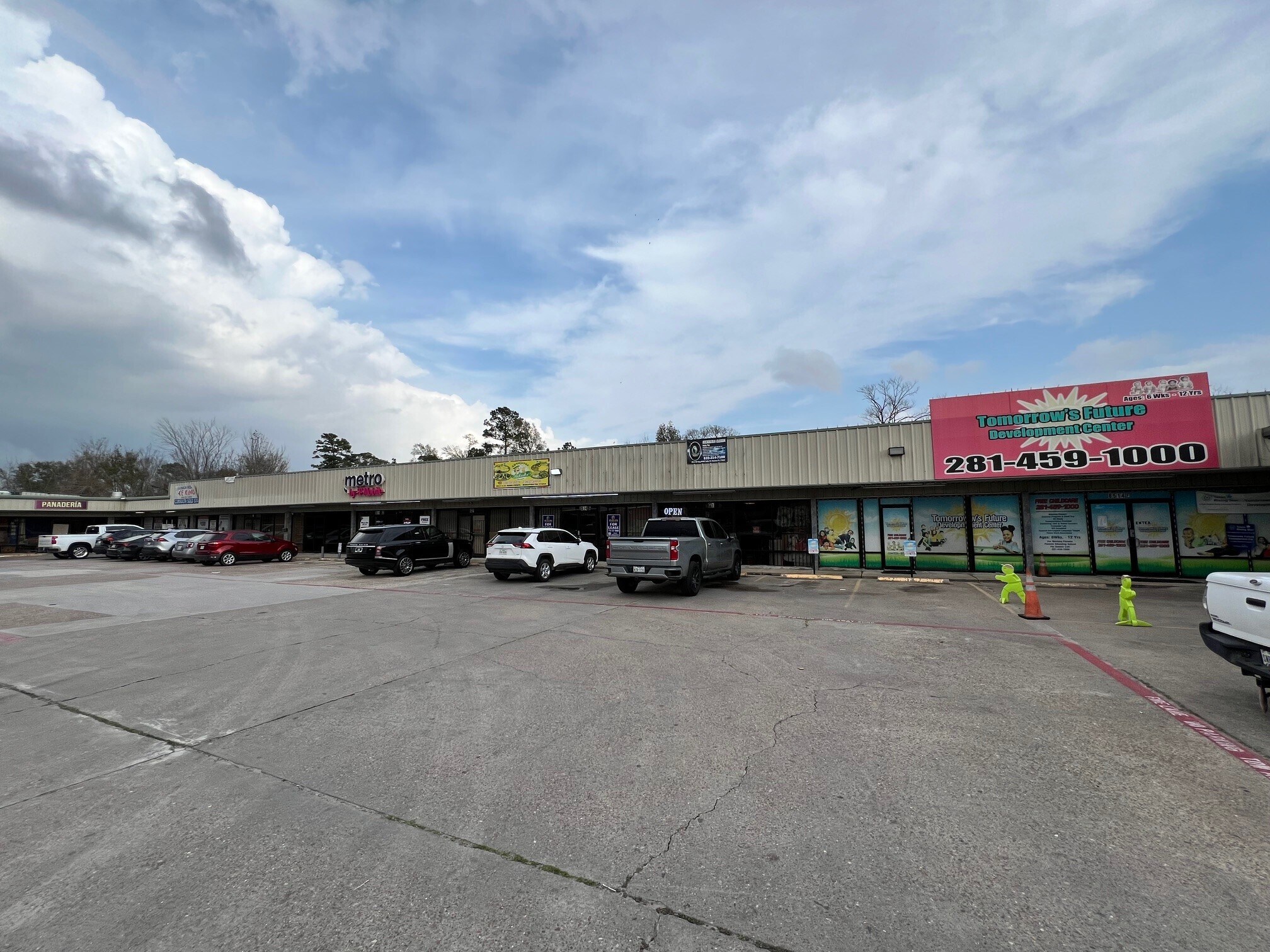 8514 C E King Pky, Houston, TX à louer Photo principale– Image 1 sur 12