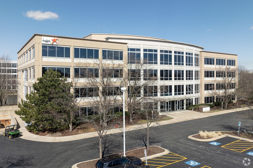 6 Parkway Blvd N, Deerfield, IL à louer - Photo de l’immeuble – Image 1 sur 9