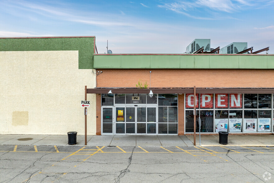 300 S McLean Blvd, Elgin, IL à louer - Photo de l’immeuble – Image 3 sur 5