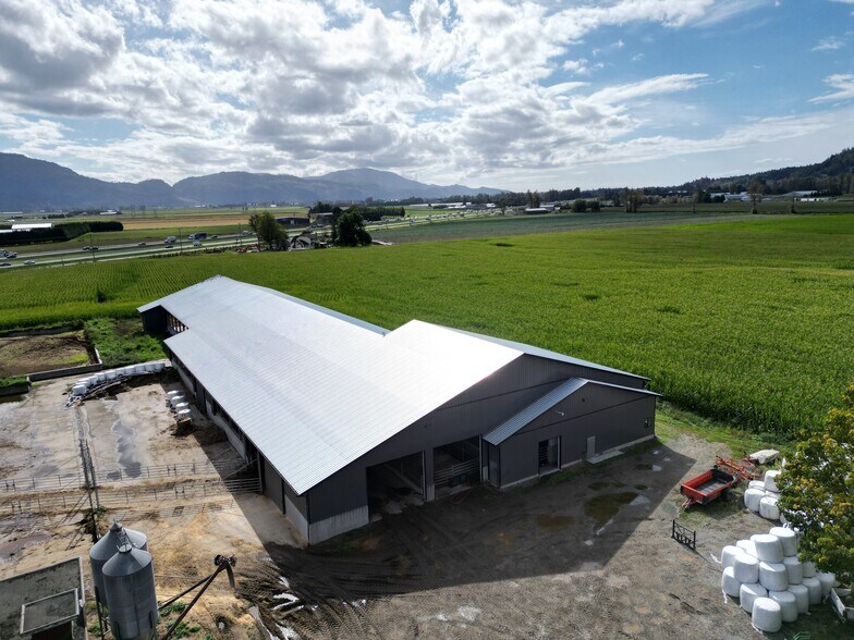 39205 N Parallel Rd, Abbotsford, BC à vendre - Photo de l’immeuble – Image 3 sur 46