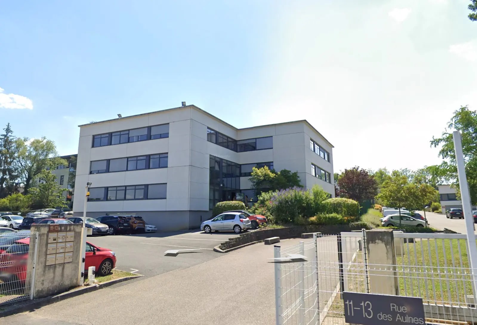 11 Rue Des Aulnes, Champagne-au-Mont-d'Or à louer Photo de l’immeuble– Image 1 sur 10