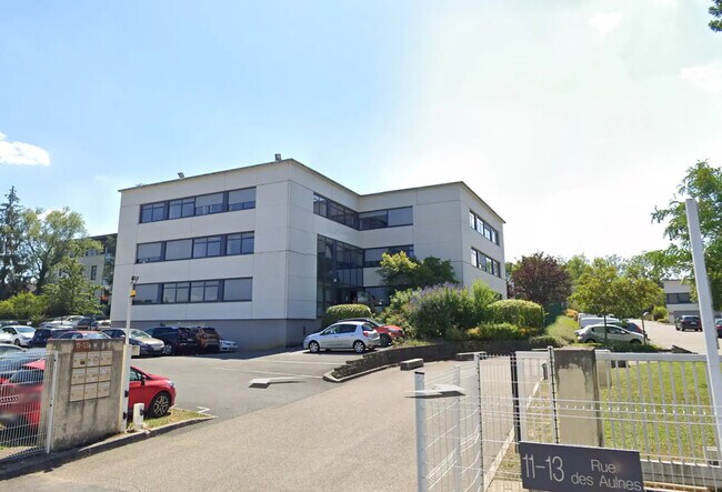 Plus de détails pour Bureau à louer