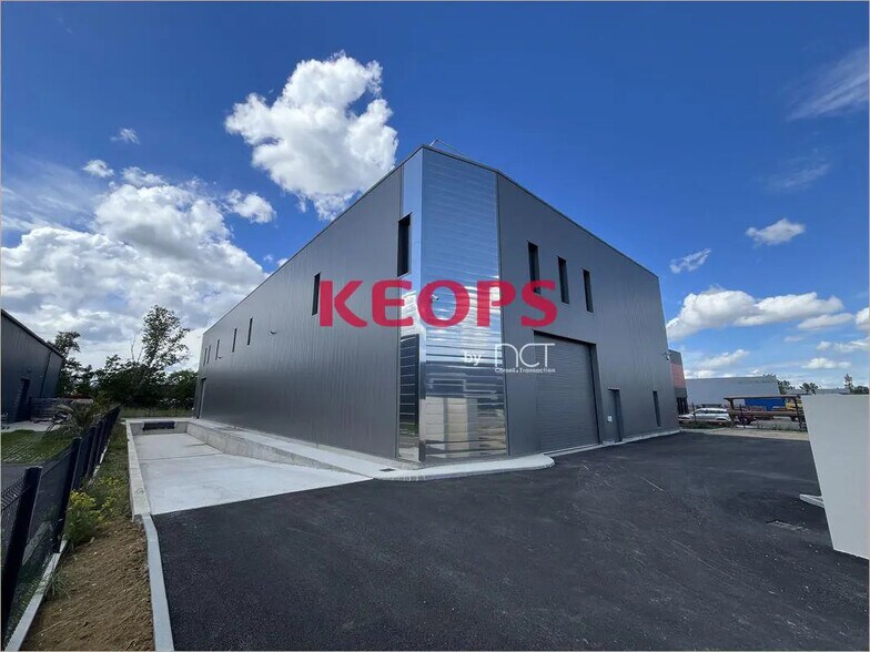 Local d'activités dans PORTET-SUR-GARONNE à vendre - Photo de l’immeuble – Image 1 sur 6