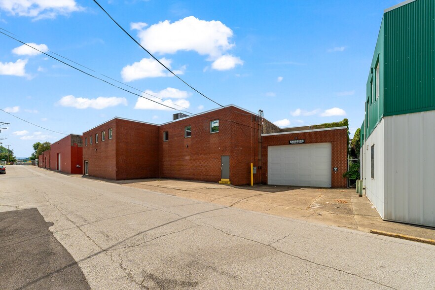 1545 Hansford St, Charleston, WV à vendre - Photo de l’immeuble – Image 2 sur 75