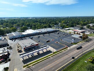 Plus de détails pour 1680-1730 Sycamore Rd, Dekalb, IL - Local commercial à louer