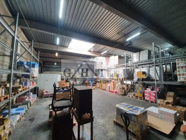 Plus de détails pour Bureau, Industriel/Logistique à louer