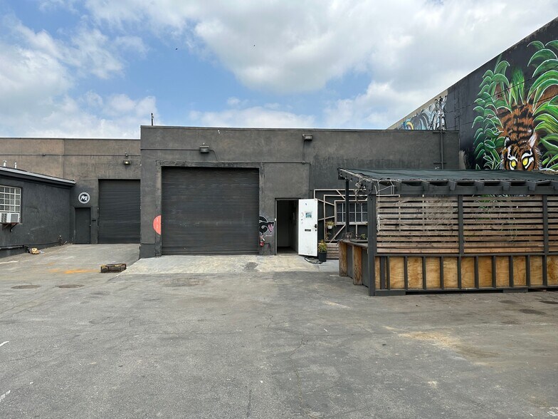 3707-3711 Medford St, Los Angeles, CA à louer - Photo de l’immeuble – Image 1 sur 13