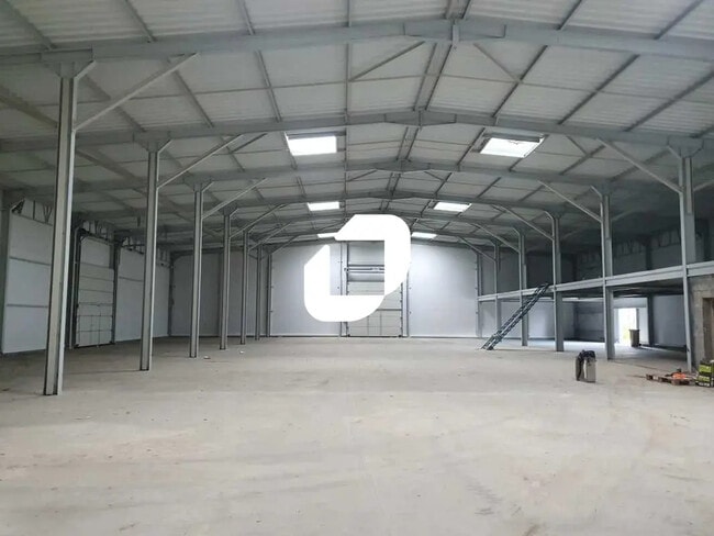 Plus de détails pour 1598 Route De 40 Sous, Orgeval - Local d'activités à louer