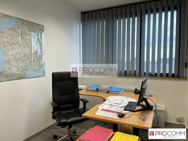 Bureau dans Chartres à vendre - Photo intérieure – Image 2 sur 7