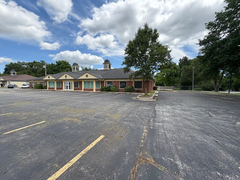 4311 Ne Vivion Rd, Kansas City, MO à vendre - Photo de l’immeuble – Image 3 sur 9