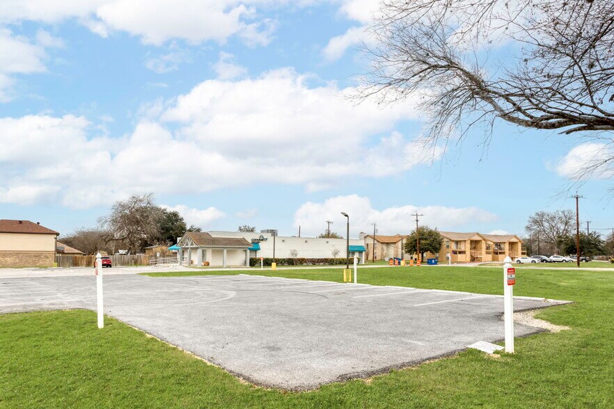 4359 Greco Dr, San Antonio, TX à vendre - Photo de l’immeuble – Image 3 sur 27