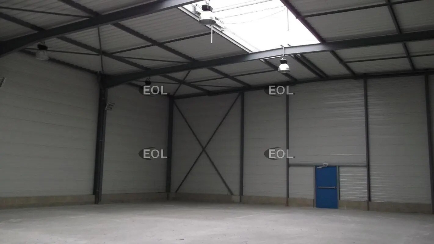 Local d'activités dans Claye-Souilly à vendre Photo intérieure– Image 1 sur 2