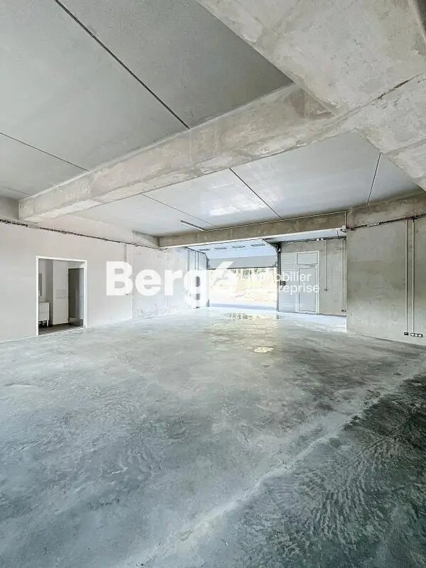 Industriel/Logistique dans Valbonne à louer Photo intérieure– Image 1 sur 8