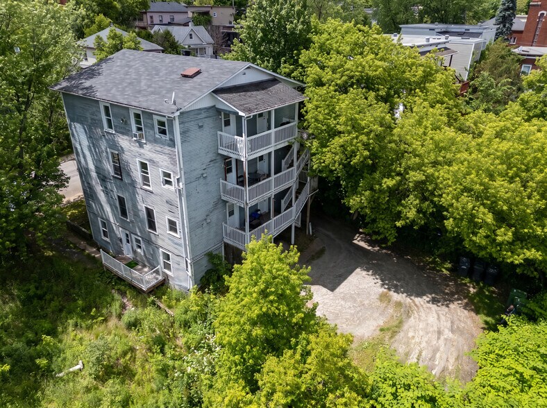338 Rue Brooks, Sherbrooke, QC à vendre - Photo de l’immeuble – Image 3 sur 16