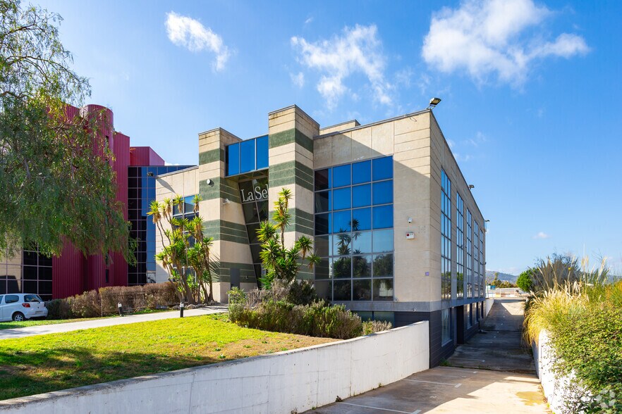 Carrer de la Selva, 18, El Prat de Llobregat, Barcelona à louer - Photo de l’immeuble – Image 2 sur 26
