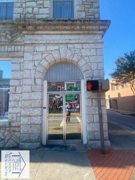 20 E Main St, Martinsville, VA à vendre - Photo principale – Image 1 sur 34