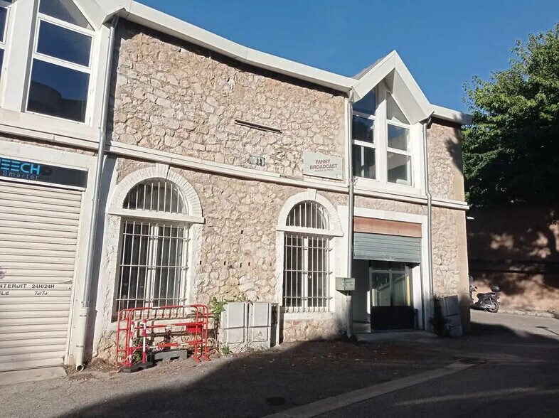 22 Avenue De Saint Barnabe, Marseille à louer - Photo de l’immeuble – Image 3 sur 10