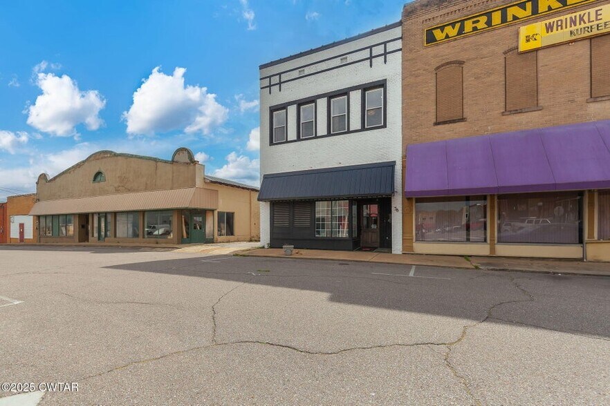 56 Lee Ave, McKenzie, TN à vendre - Photo de l’immeuble – Image 2 sur 39