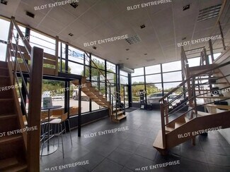 Plus de détails pour Bureau, Local d'activités à louer