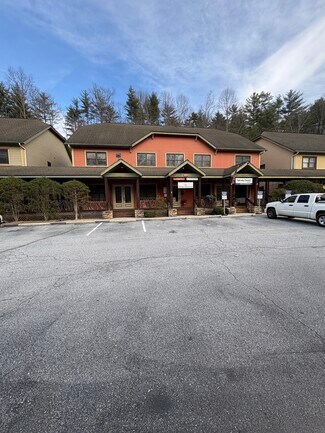 Plus de détails pour 3077 US Highway 64 E, Sapphire, NC - Bureau à louer