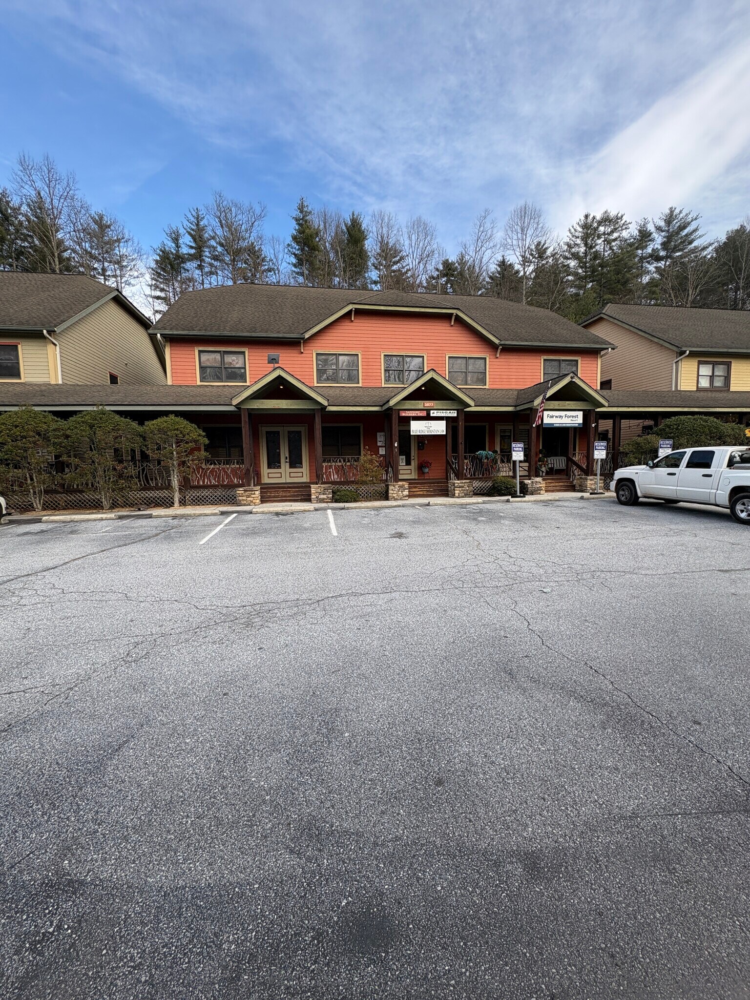 3077 US Highway 64 E, Sapphire, NC à vendre Photo principale– Image 1 sur 5