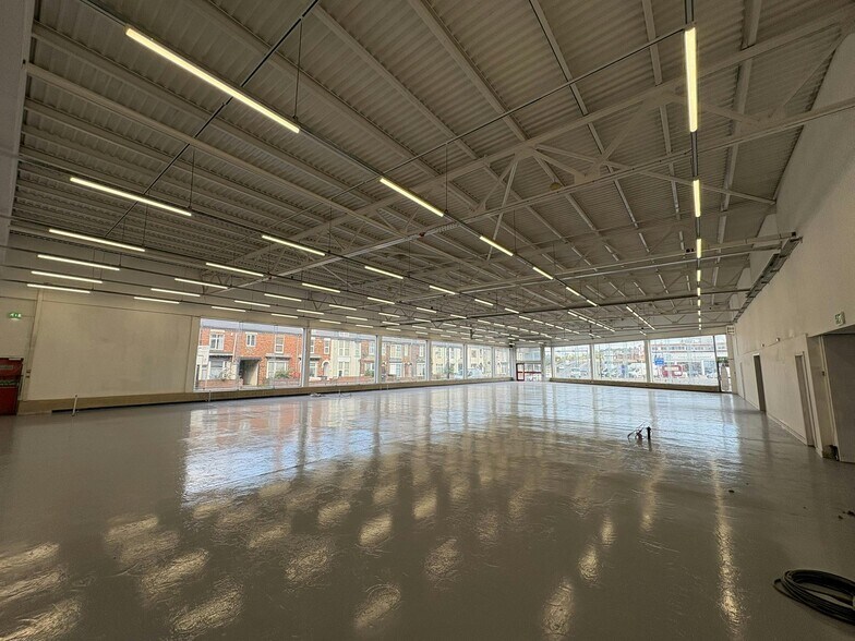 Dunford Rd, Lincoln à louer - Photo de l’immeuble – Image 2 sur 6