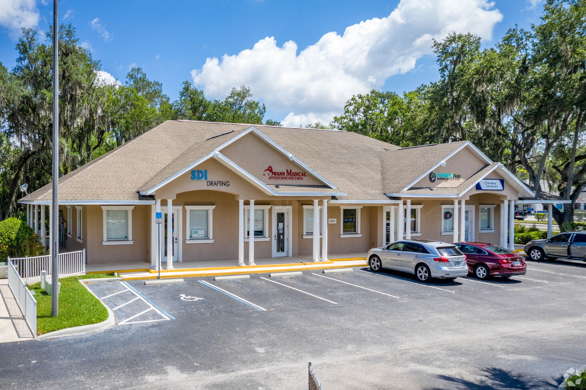1501 S Alexander St, Plant City, FL à vendre Photo principale– Image 1 sur 15
