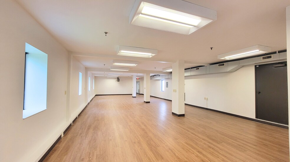 1515 S Clarkson St, Charlotte, NC à louer - Photo de l’immeuble – Image 3 sur 13