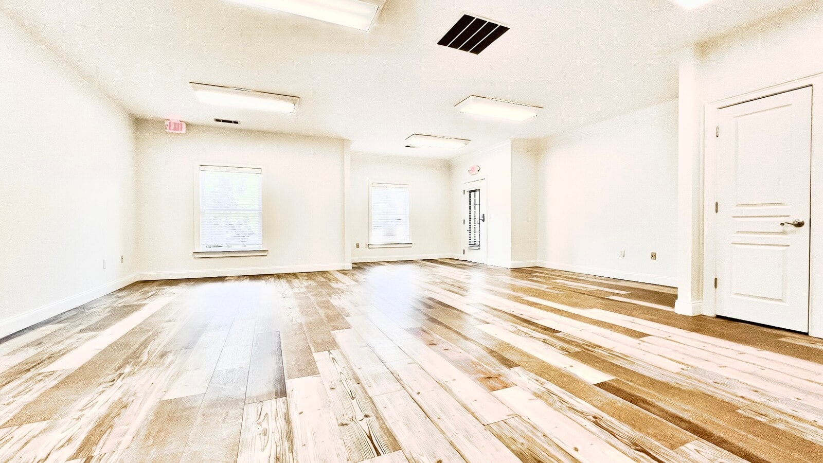 4080 McGinnis Ferry Rd, Alpharetta, GA 30005 - Lot 303 - - Photo intérieure - Image 2 of 16