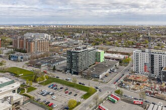 3045-3055 De L'assomption Boul, Montréal, QC - Vue aérienne vue de carte