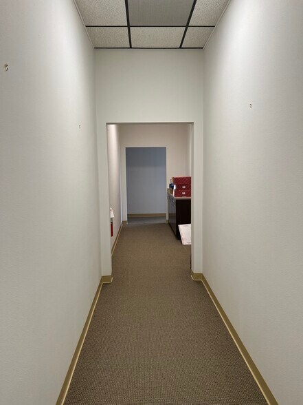 130 S Willow St, Kenai, AK à louer - Photo intérieure – Image 3 sur 12