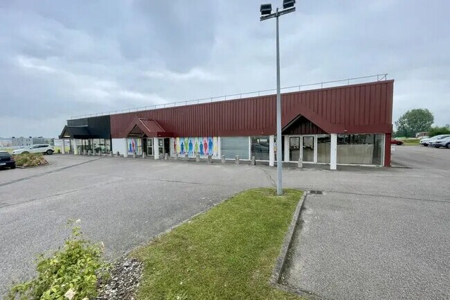 Plus de détails pour Local commercial à louer