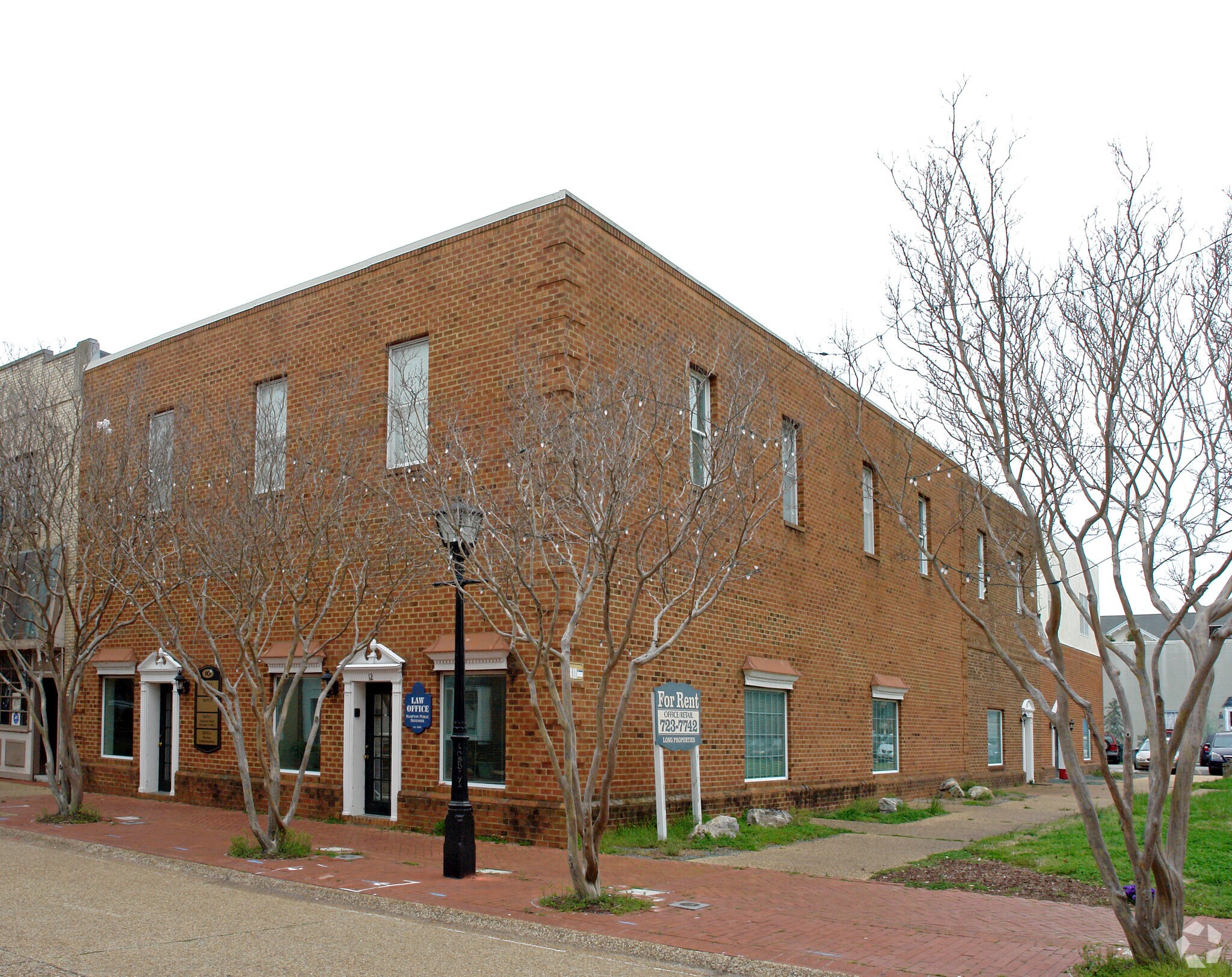 10-14 W Queens Way, Hampton, VA à louer Photo principale– Image 1 sur 6