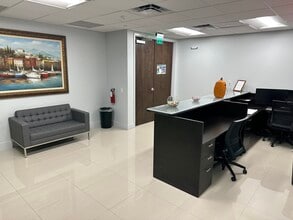 1901 W Cypress Creek Rd, Fort Lauderdale, FL à louer Photo intérieure– Image 1 sur 4