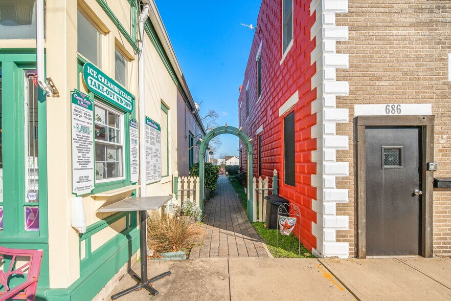 688 E Bay Ave, Barnegat, NJ à vendre - Photo de l’immeuble – Image 2 sur 20