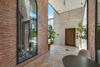 413-445 N Rodeo Dr, Beverly Hills, CA à louer Photo intérieure– Image 1 sur 4