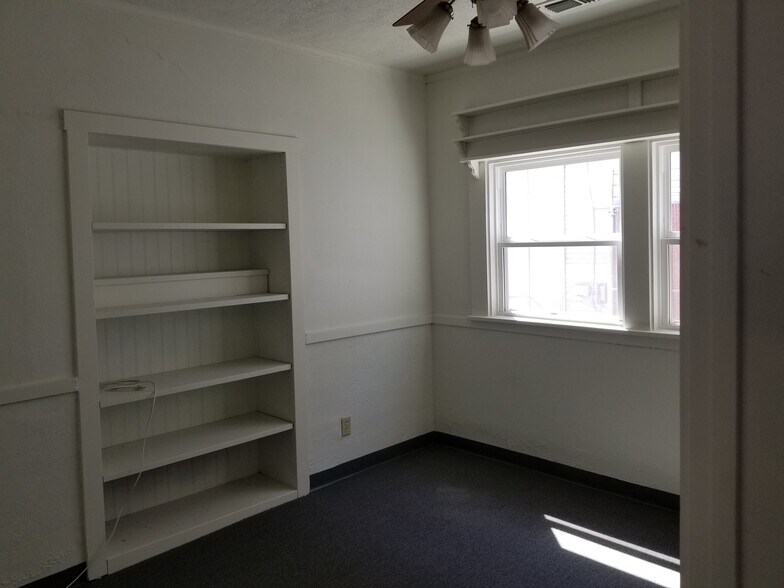 2122 X St, Sacramento, CA à vendre - Photo intérieure – Image 3 sur 11