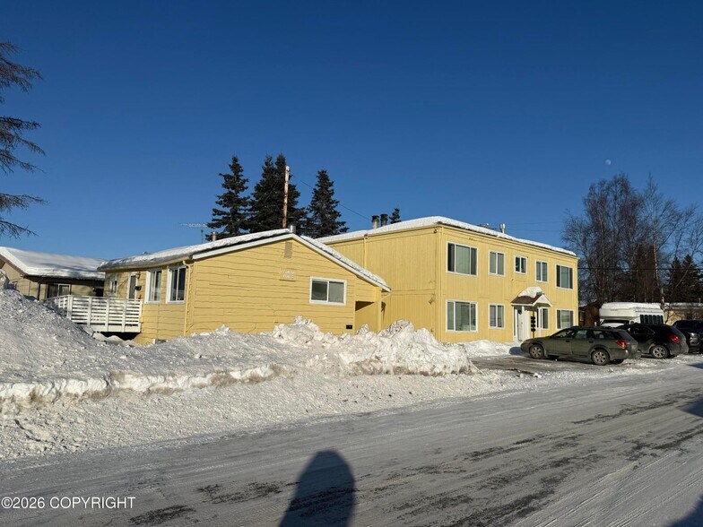 3217 Oregon Dr, Anchorage, AK à vendre - Photo de l’immeuble – Image 2 sur 29