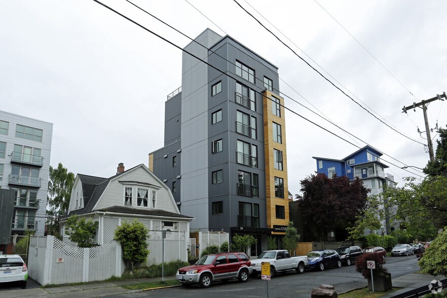 215 Boylston Ave E, Seattle, WA à vendre - Photo de l’immeuble – Image 2 sur 17