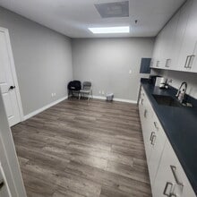 3535 Cahuenga Blvd W, Studio City, CA à louer Photo intérieure– Image 2 sur 9