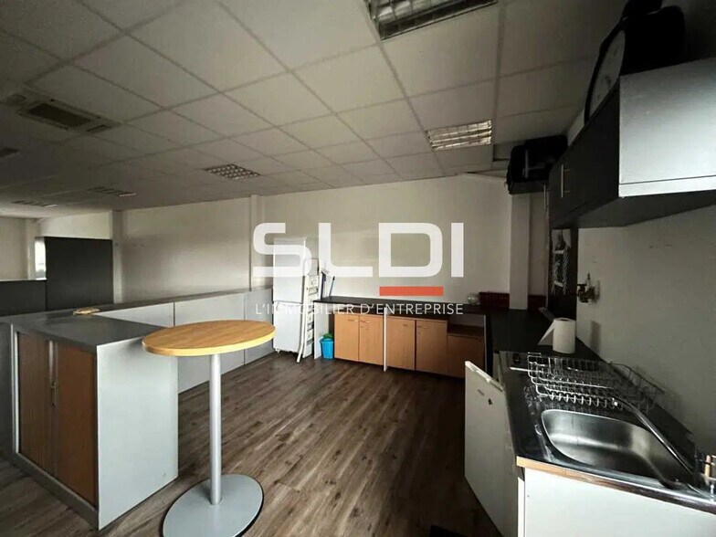 Bureau dans Villefranche-sur-Saône à louer - Photo de l’immeuble – Image 3 sur 4